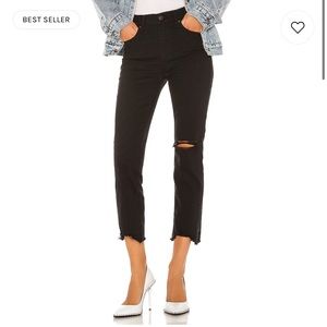 Black crop straight leg Levi’s